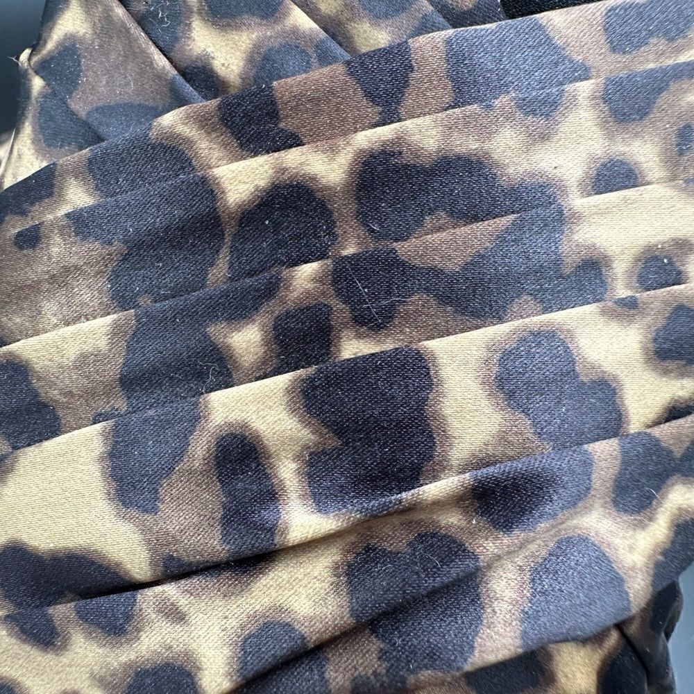 Ann Taylor comfortable and fashionable leopard print criss cross slides size 7M - Picture 7 of 12
